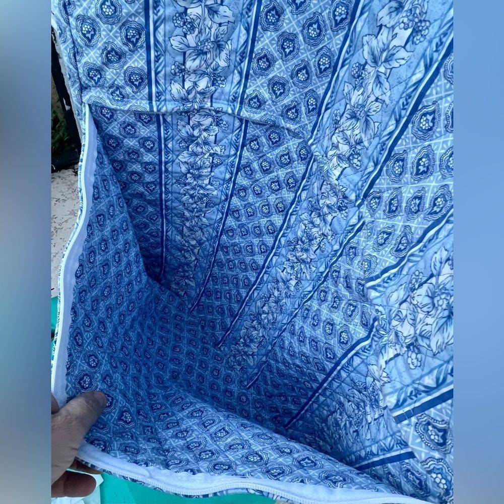 LONGABERGER THE TRAVEL SERIES BLUE FLORAL WEEKENDER GARMENT BAG - Picture 8 of 13
